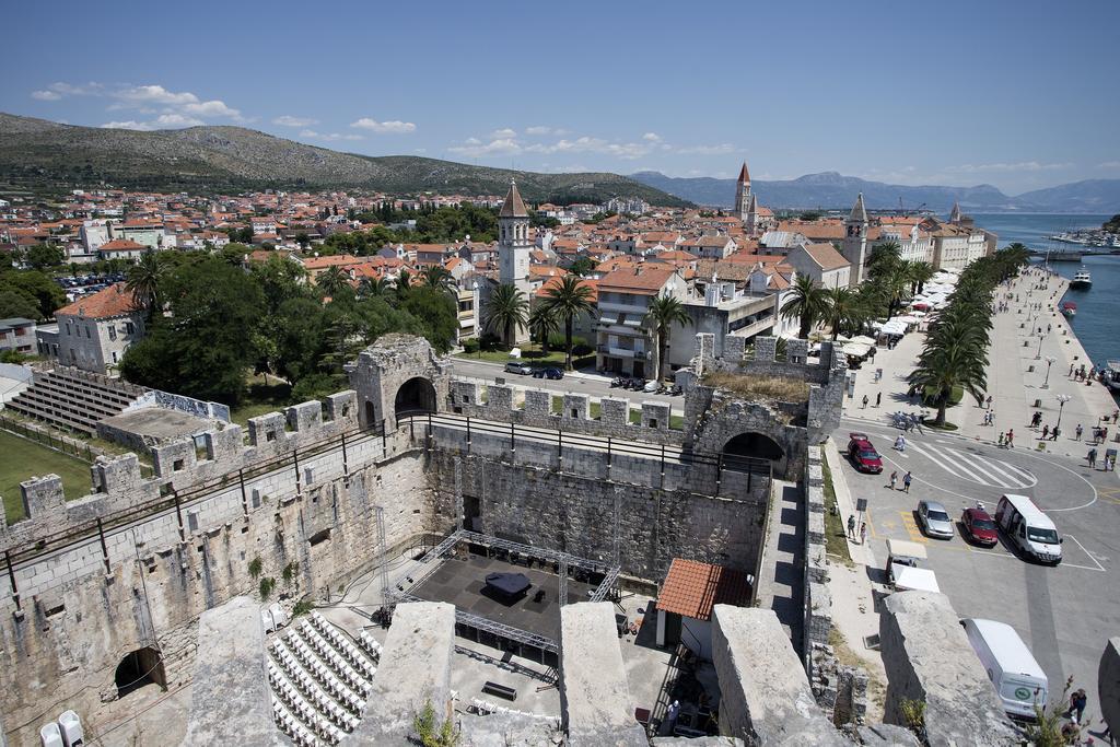 Apartment Fabijanko Oldtown Trogir Eksteriør bilde